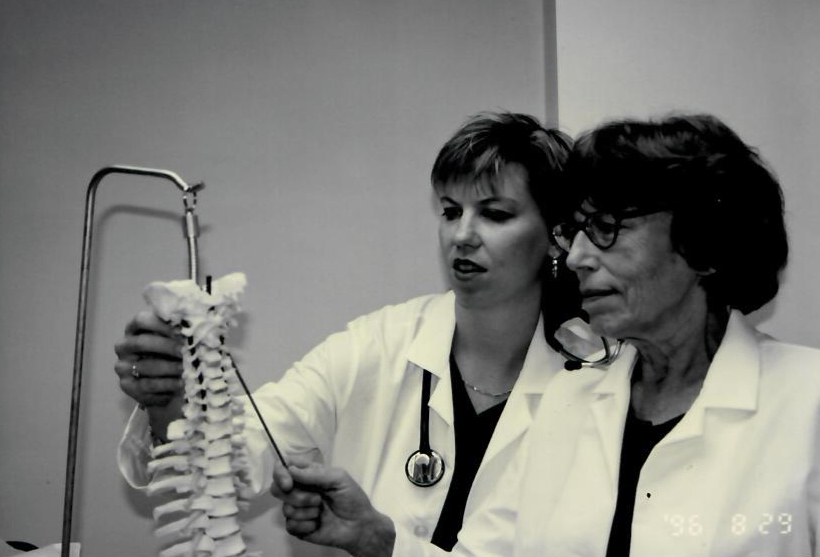 Dr. Mary Mason, a medical student at Washington University studying medicine, and her mother.